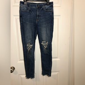 Ripped high waisted jeans